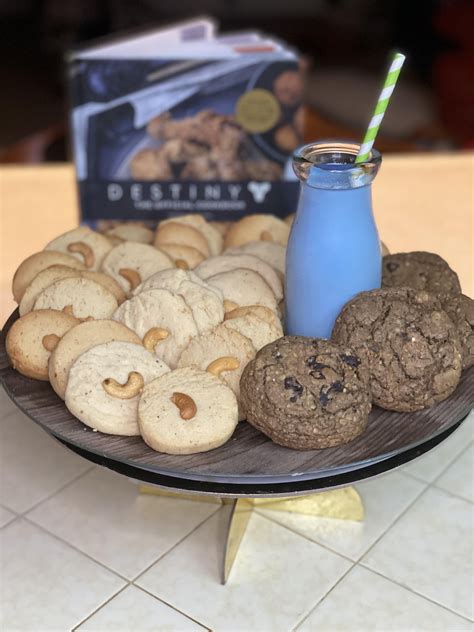 Vex milk and Cookies | Cookies recipes chocolate chip, Yummy cookies ...