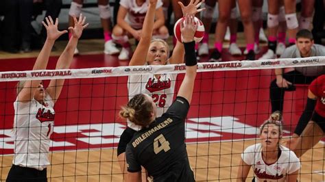 Husker volleyball turns a profit for the sixth straight year | Huskers ...