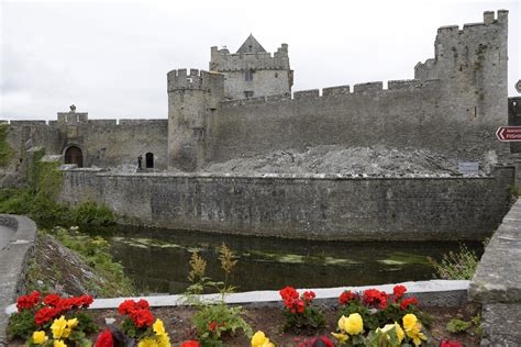 Cahir Castle (1) | Cork | Pictures | Ireland in Global-Geography