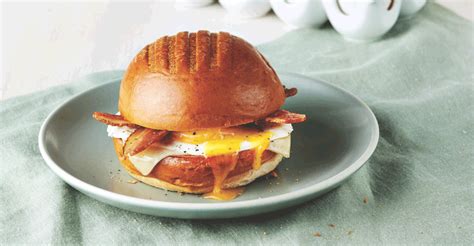 Panera throws shade in breakfast sandwich launch | Nation's Restaurant News