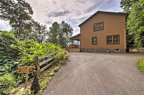 Maggie Valley Cabin w/Wraparound Deck & Mtn. Views UPDATED 2020 ...