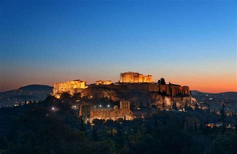 Best Things to Do in Athens at Night | The Tiny Book