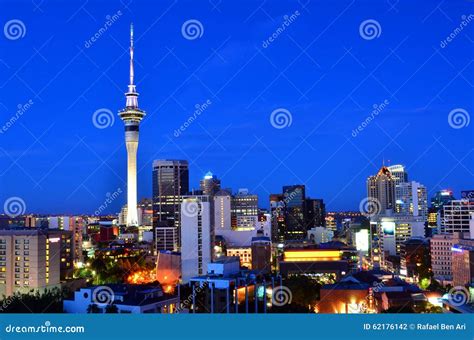 Auckland New Zealand Skyline at Evening Editorial Photography - Image ...