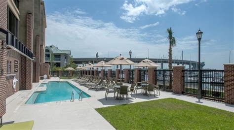 Hilton Garden Inn Charleston Waterfront/Downtown | Charleston Area CVB