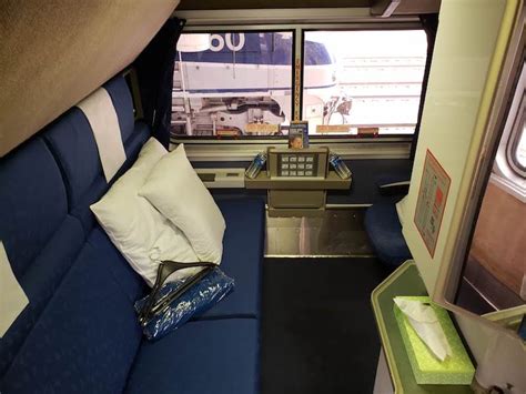 Amtrak Superliner Bedroom on Coast Starlight Review | SingleFlyer