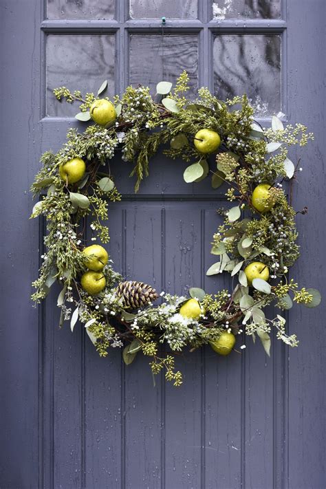 Fuss-Free Holiday Ideas | Christmas wreaths to make, Christmas door decorations, Christmas wreaths