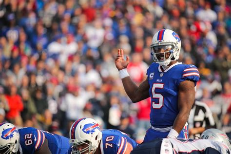 Tyrod Taylor injury: Bills QB avoided a major knee injury vs. Patriots - SBNation.com