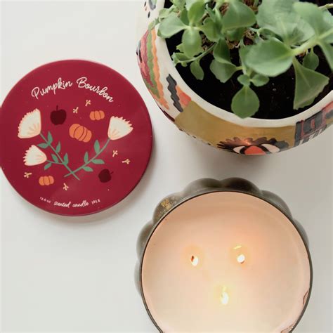 Fall Candle Fave - THE HIVE