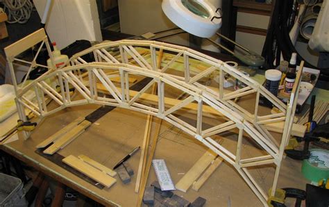 How to build a strong truss bridge with balsa wood ~ hedef