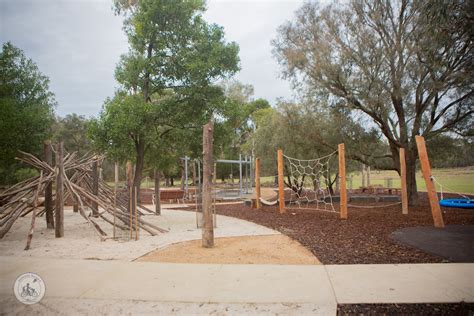 Woodland Picnic Area Playground @ Cranbourne Botanical Gardens ...