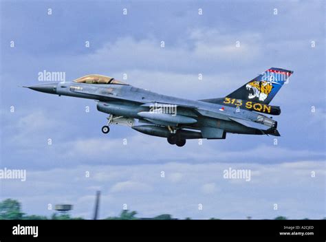 Royal Netherlands Air Force General Dynamics F-16 Fighting Falcon Stock Photo - Alamy