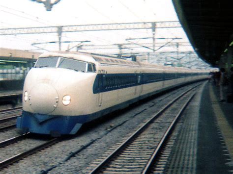 Shinkansen type 0 Hikari 19890506a - Shinkansen-Baureihe 0 – Wikipedia | Rail transport, Train ...