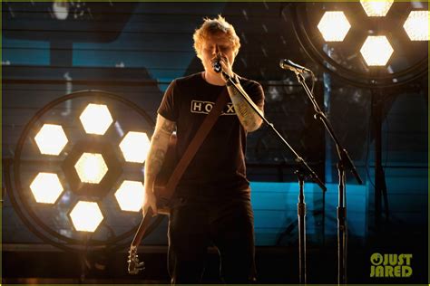 Ed Sheeran's Grammys 2017 Performance Was Amazing - Watch Now! | Photo 1068877 - Photo Gallery ...