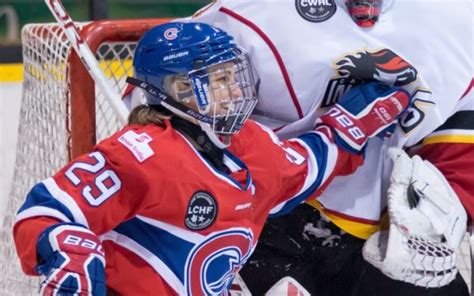 Marie-Philip Poulin: Fun Facts With the Captain of Les Canadiennes ...