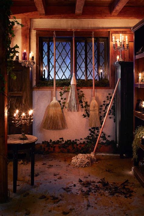 You can stay in the 'Hocus Pocus' house on Airbnb - Good Morning America