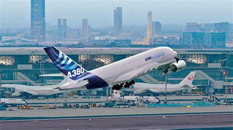 Airbus A380 Widescreen Wallpaper: Airbus A380 Takeoff