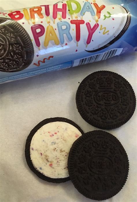 FOODSTUFF FINDS: New Oreo Birthday Party Edition (Ocado) By @Cinabar