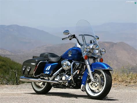 Harley Davidson Road King, crash bars - Motorbikes wallpapers: 1920x1440