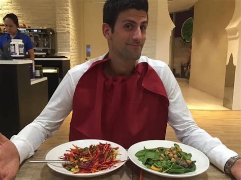 What does Novak Djokovic eat and drink during matches?