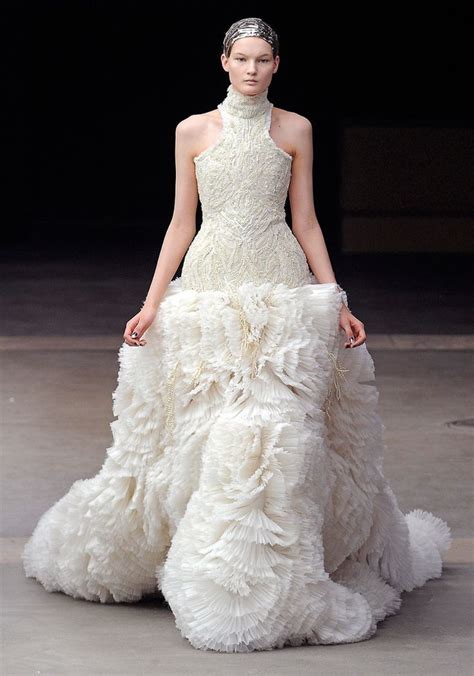 Sarah Burton to design the dress? | Alexander mcqueen wedding dresses ...