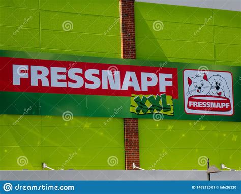 Fressnapf pet food shop editorial photo. Image of retailer - 148212501