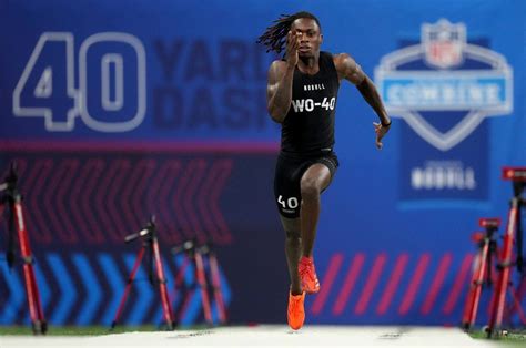 Texas football's Xavier Worthy sets new 40 time record at 2024 NFL Combine