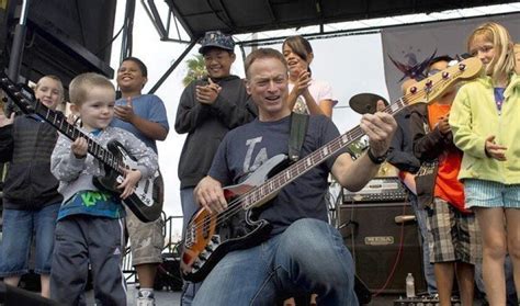 Lt. Dan Band's Gary Sinise a musical force for the U.S. military - Los Angeles Times