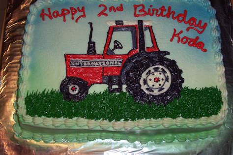 Tractor birthday cake - All buttercream. Picture was done freehand. TFL! Jenny | Tractor ...