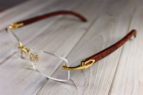 How to Clean Cartier Eyeglasses correctly