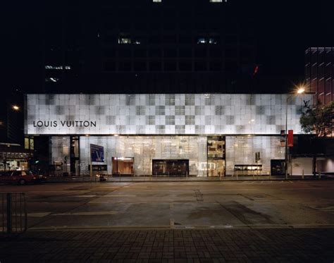 LOUIS VUITTON HONG KONG LANDMARK – WORKS | Jun Aoki & Associates / 青木淳建築計画事務所