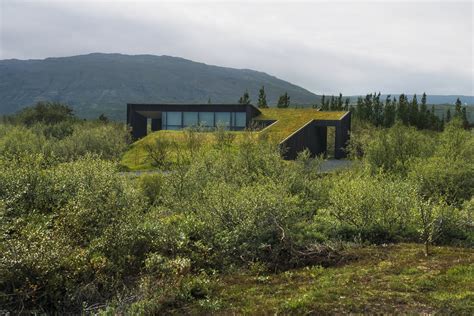 Stunning Vacation Cottages in Iceland by PK Arkitektar - Nordic Design