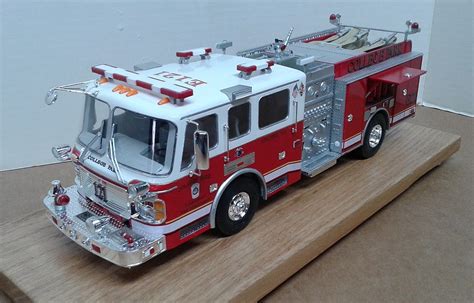 '02 American LaFrance Eagle Fire Pumper -- Plastic Model FIretruck Kit ...