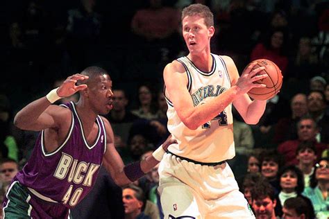 Ex-NBA center Shawn Bradley paralyzed, rehabilitating after January ...