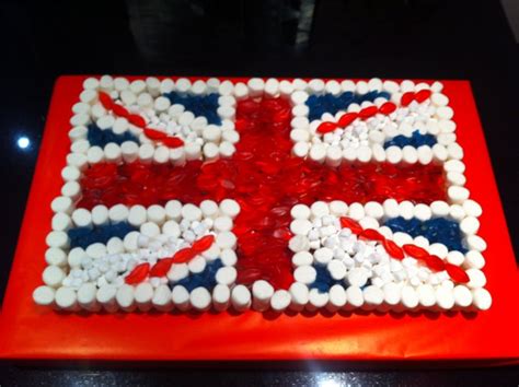 Union Jack GB Flag Cake | Dartford Pre-Filled Sweet Cones & Sweet Cakes