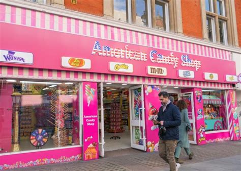 American candy shops on Oxford Street raided by police