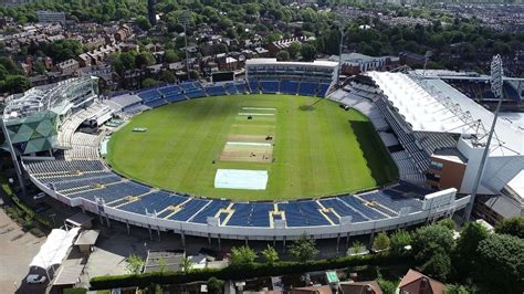 Headingley Leeds Cricket Ground boundary size: Leeds Headingley ground ...