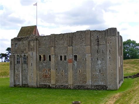 "Castle Rising Castle" by Ian Gedge at PicturesofEngland.com