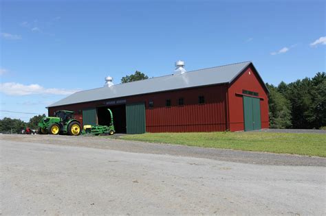 Richardson's Farm Hay Barn - Benjamin Nutter Architects, LLC