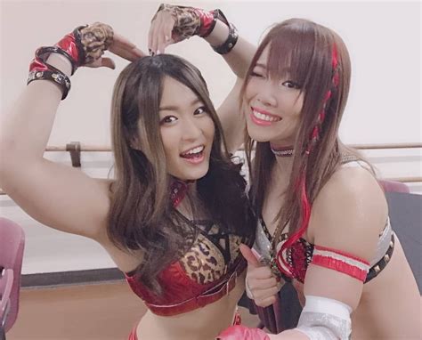 #Japón Conquistando el Mundo @kairisane_wwe @shirai_io #KairiSane y #IoShirai #DivisionFemenil # ...