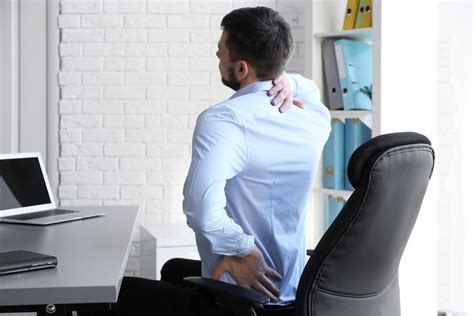 What to look for in an ergonomic office chair for your standing desk