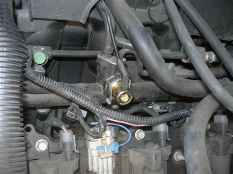 fuel pressure regulator location - Chevrolet Silverado Forum - Carnity.com