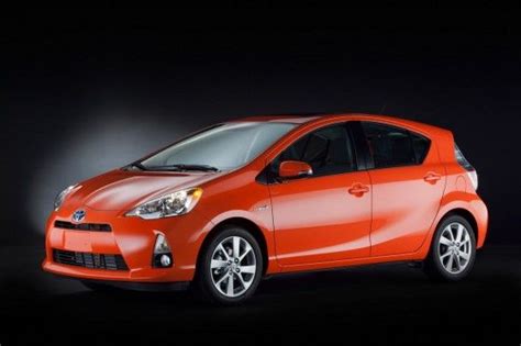 Official: Toyota Prius C Hybrid - Unfinished Man