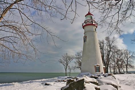 Christmas at Marblehead lighthouse | Marblehead lighthouse, Lighthouse ...