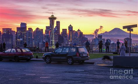 Seattle Sunrise Scene at Kerry Park Photograph by Mike Reid - Pixels