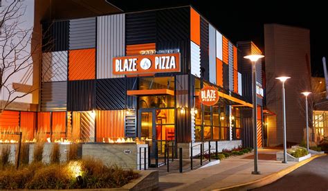 Blaze Pizza Opens 13 Locations in 2022, Looks to Keep Rolling - QSR Magazine