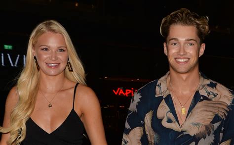 Aj Pritchard Girlfriend / AJ Pritchard's Girlfriend Addresses Rumours ...