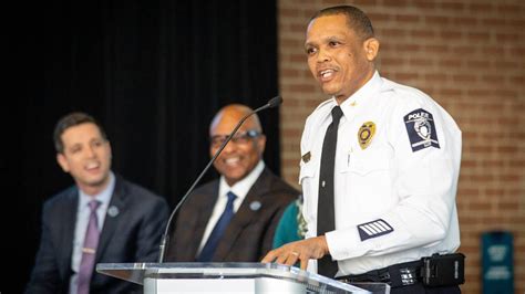 Charlotte city manager names new CMPD police chief | Charlotte Observer