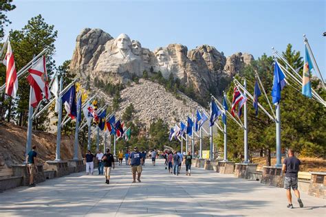 Avenue of the Flags Mt Rushmore | Earth Trekkers