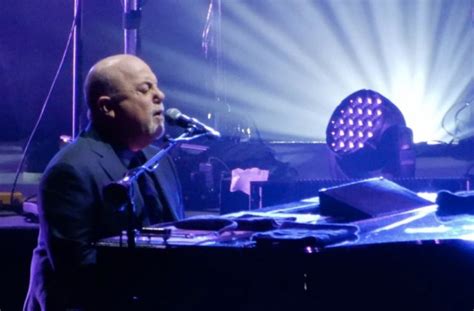 Billy Joel - The Piano Man - Biography & Net Worth