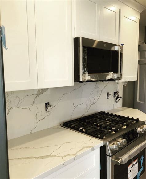 Calacatta Laza Backsplash Images Of Kitchen Countertops And Backsplashes Quartz Countertop With ...